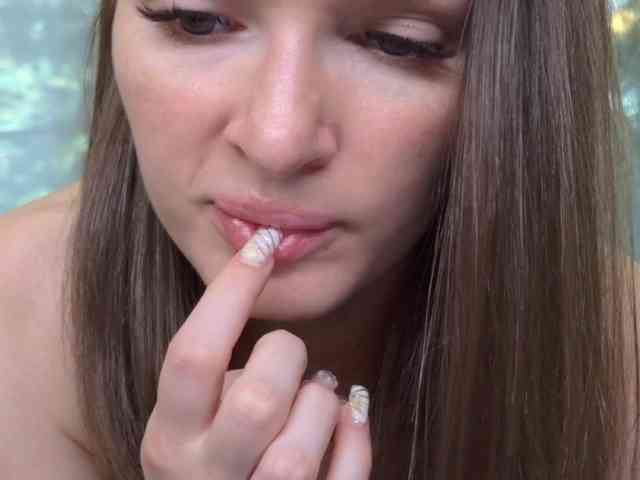 eva-golden webcam