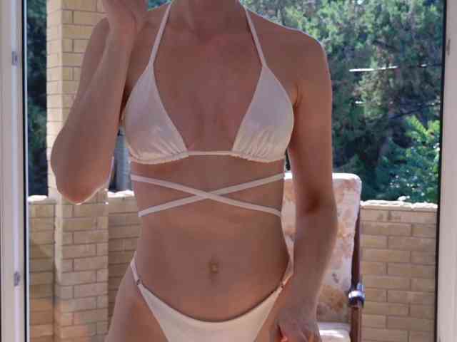 eva-golden webcam
