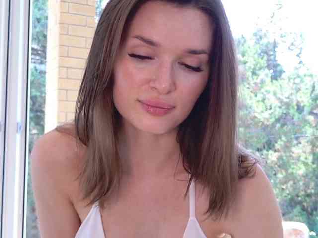 eva-golden webcam