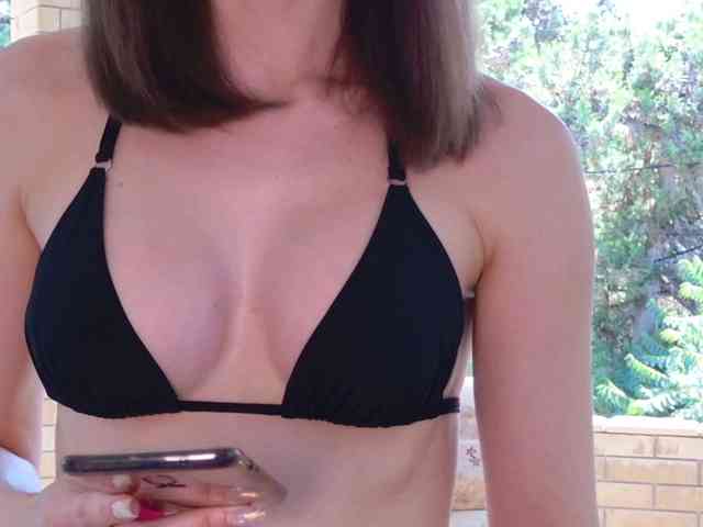 eva-golden webcam