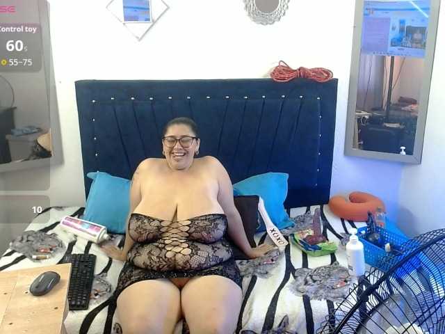 bubis-laru53 webcam bongacams model stream image