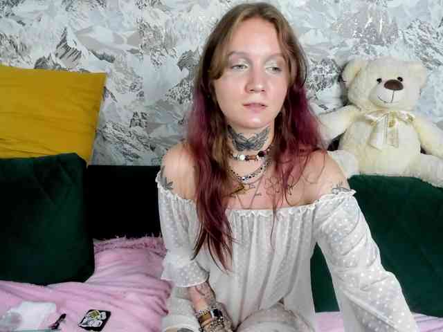 Mary-Xextra webcam