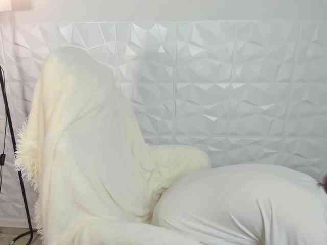 Mary-Xextra webcam