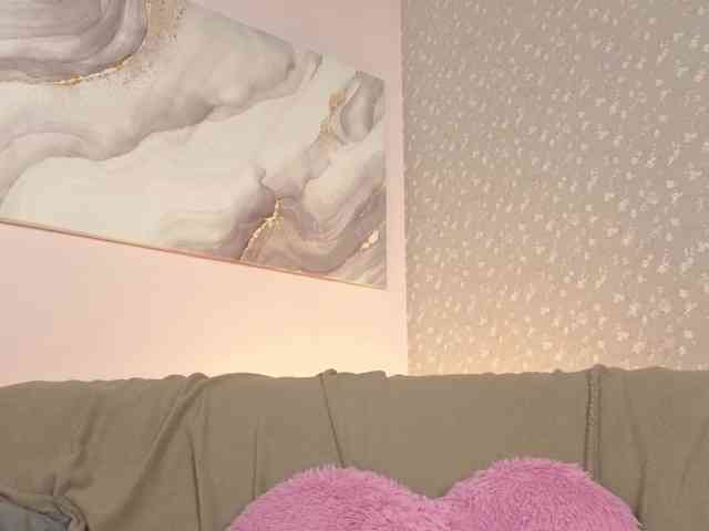 Mary-Xextra webcam
