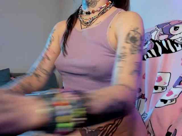 Mary-Xextra webcam
