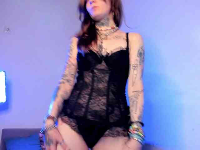 Mary-Xextra webcam