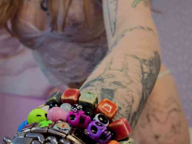 Mary-Xextra Mary-Xextra