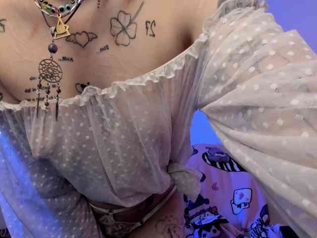 Mary-Xextra Mary-Xextra