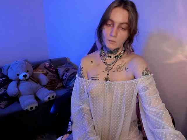 Mary-Xextra Mary-Xextra