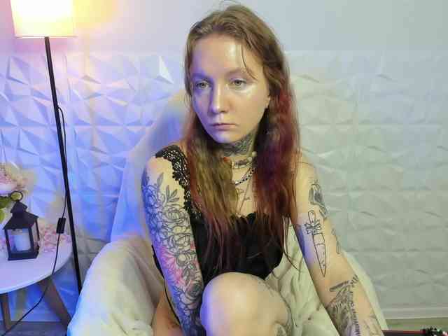 Mary-Xextra webcam
