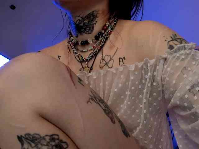 Mary-Xextra Mary-Xextra