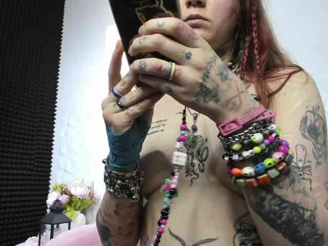 Mary-Xextra