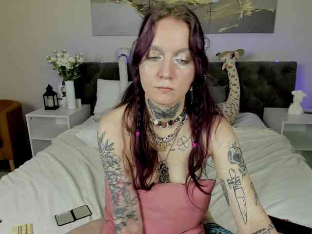 Mary-Xextra webcam