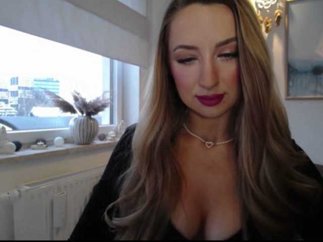 JulietteGlow from BongaCams is Freechat