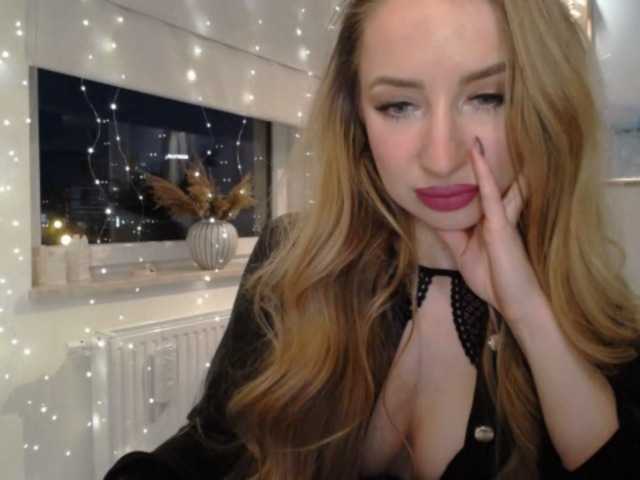 JulietteGlow webcam