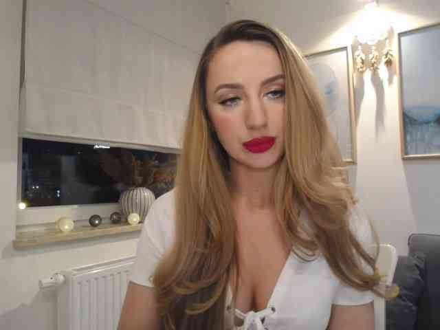 JulietteGlow webcam