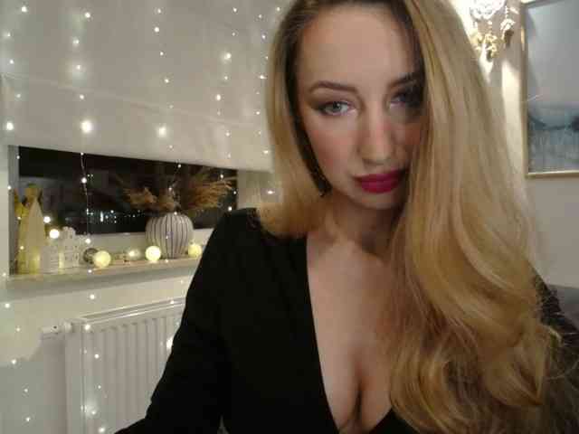 JulietteGlow webcam