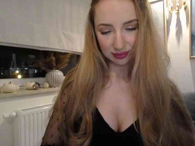 JulietteGlow webcam