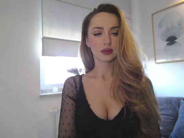 JulietteGlow webcam