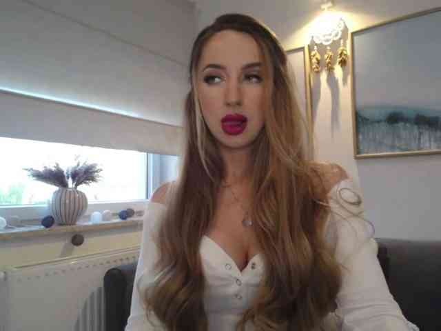 JulietteGlow webcam