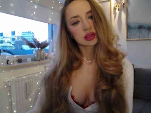 JulietteGlow webcam