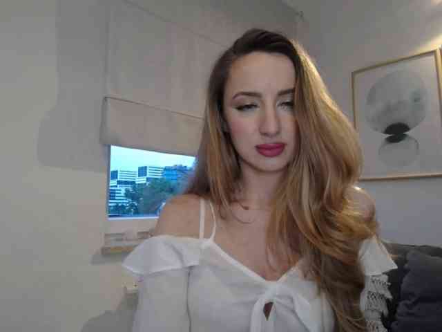 JulietteGlow webcam