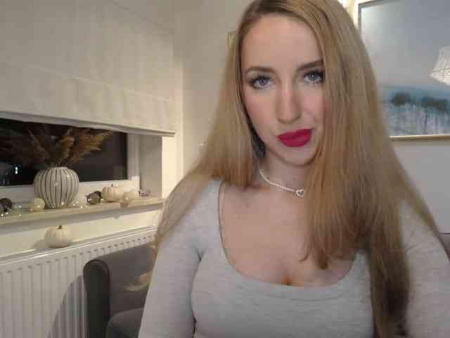 JulietteGlow webcam