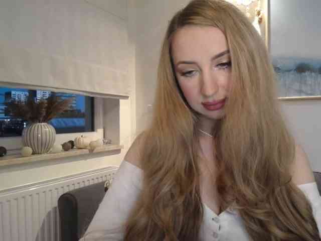 JulietteGlow webcam