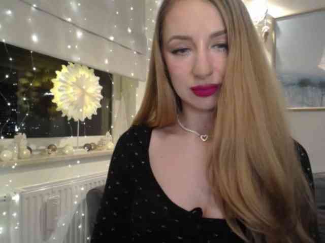 JulietteGlow webcam