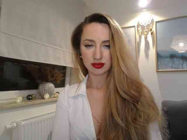 JulietteGlow webcam