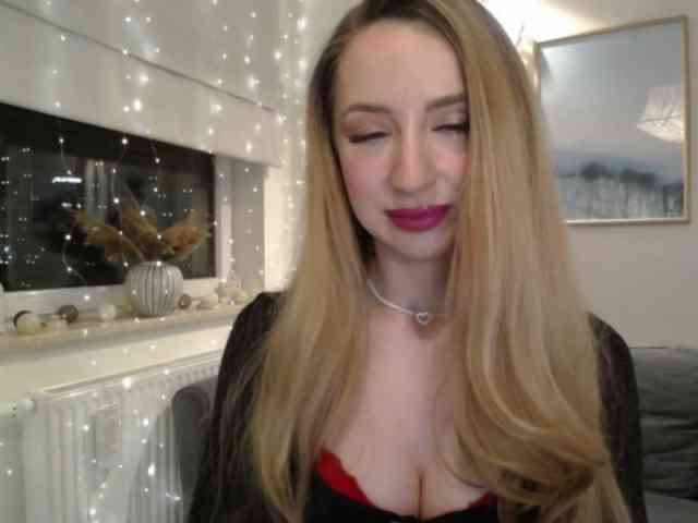 JulietteGlow webcam