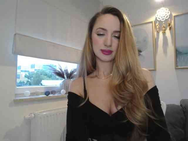 JulietteGlow webcam