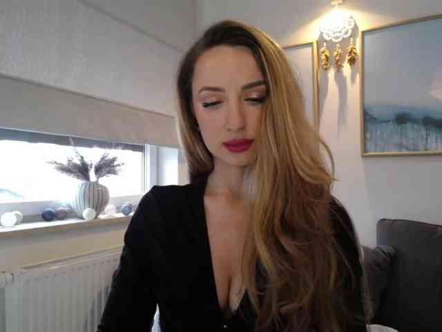 JulietteGlow webcam
