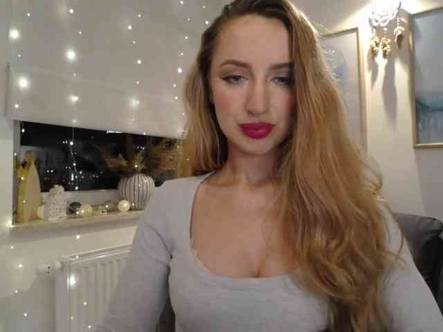 JulietteGlow webcam