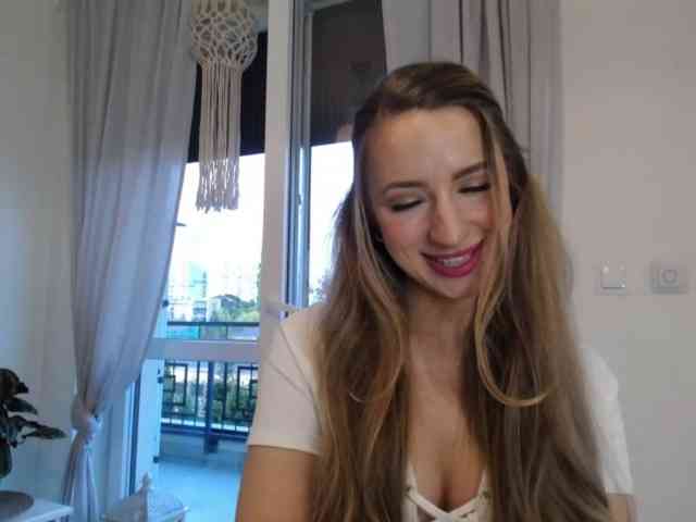 web cam nude JulietteGlow