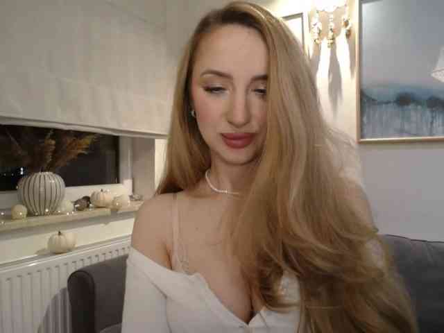 JulietteGlow webcam