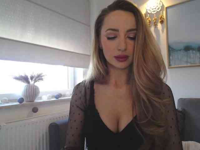 hidden sexcam JulietteGlow
