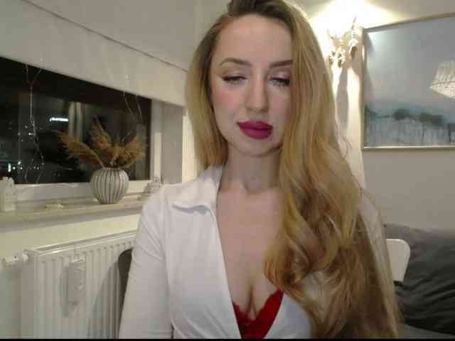 JulietteGlow webcam