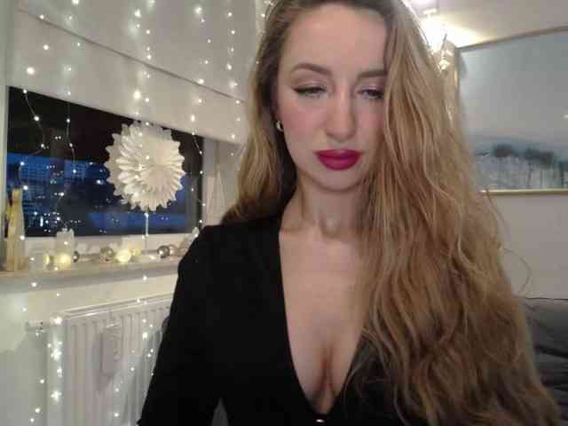 JulietteGlow webcam