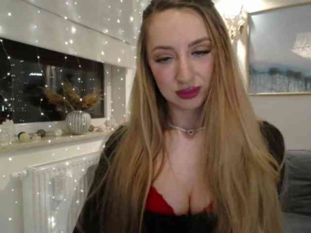 JulietteGlow webcam