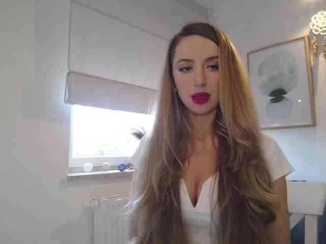 JulietteGlow webcam