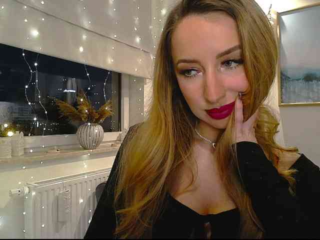 JulietteGlow webcam