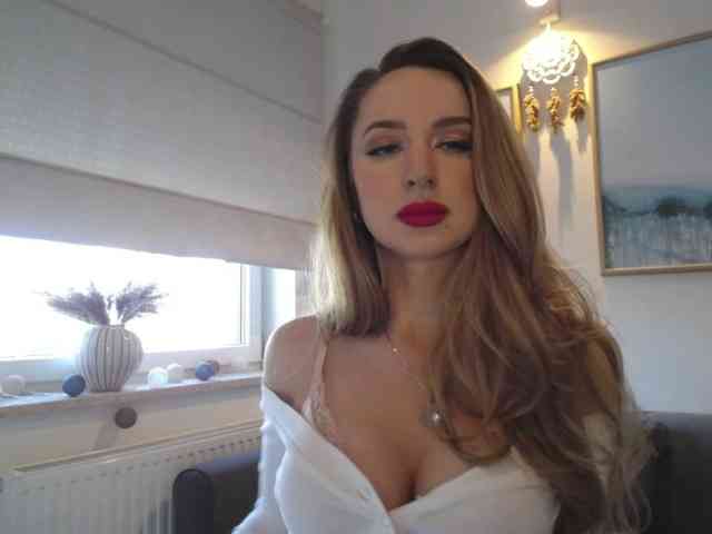 JulietteGlow webcam