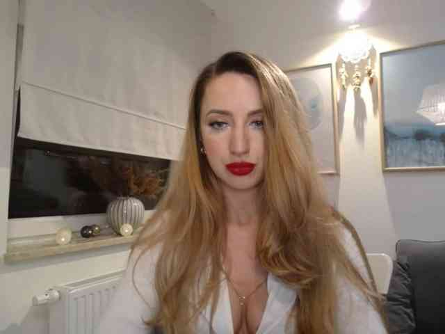 JulietteGlow webcam