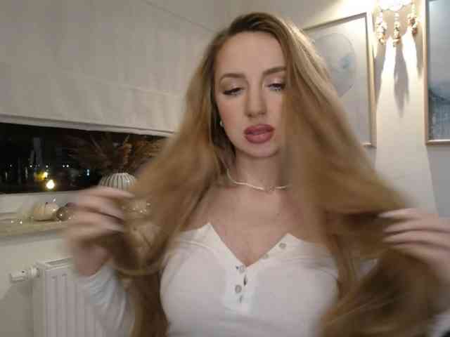 JulietteGlow webcam