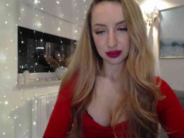 JulietteGlow webcam