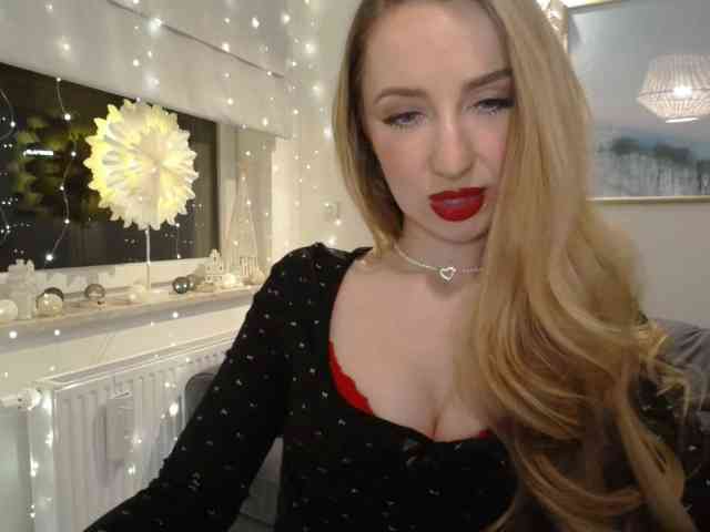 JulietteGlow webcam