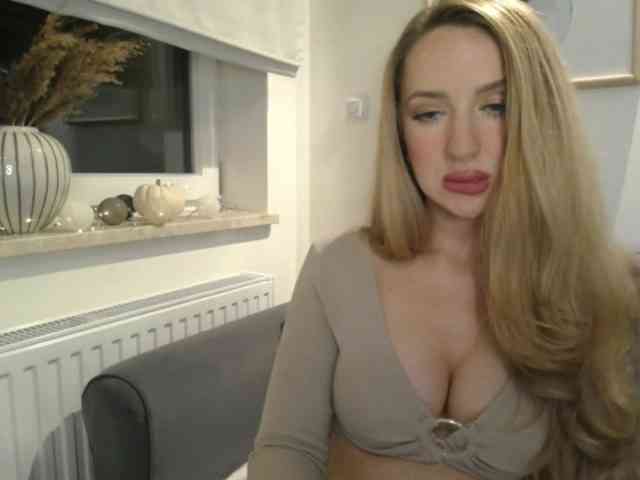JulietteGlow webcam