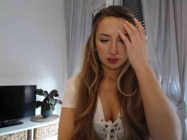 JulietteGlow webcam