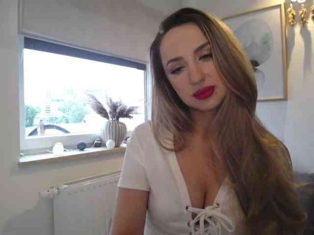 JulietteGlow webcam